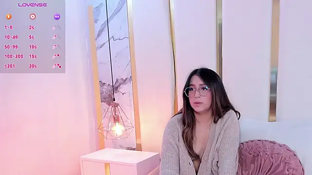 KamilaVeggaのライブXXXチャット
