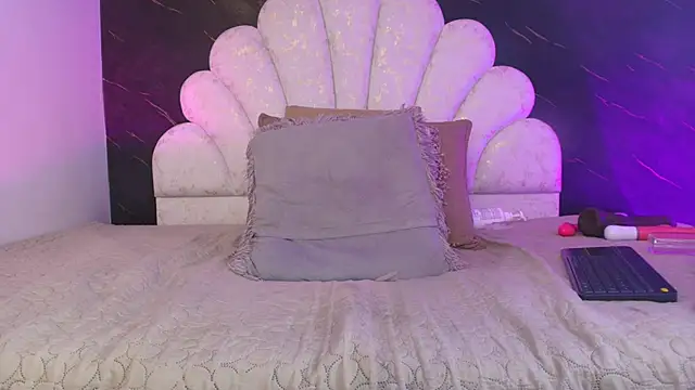 Chatroom XXX en direct de _MiaBrown_