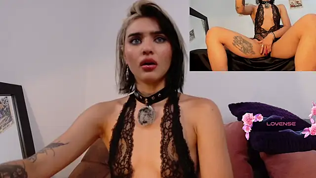 La_Diabla_111_'s Live XXX Chat