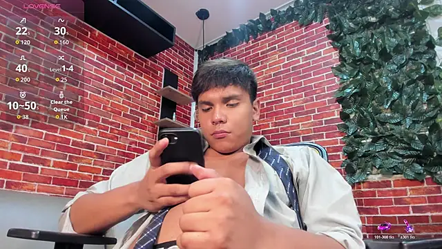 Chat XXX en directo de Thiago_Kozak