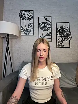xXKelly_bonb0nXx's Live XXX Chat