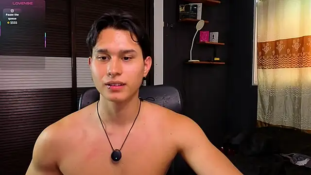 TeddyBear_07 Adlı Modelin Canlı XXX Sohbeti
