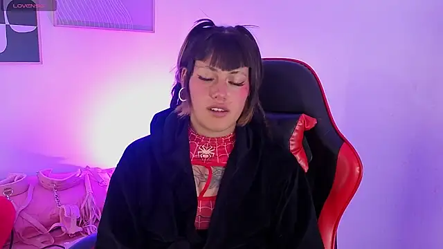_sharlotte777のライブXXXチャット