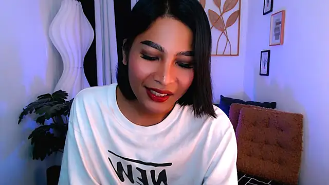 YourPrettyBella_TS 在線直播表演