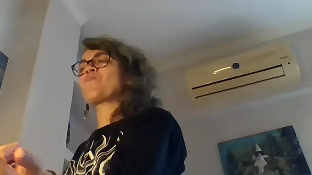 Ju-Hot Live XXX-chat