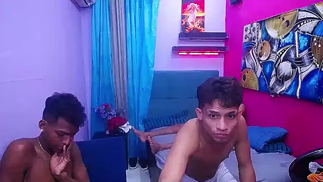 black_twinks Live XXX Chat