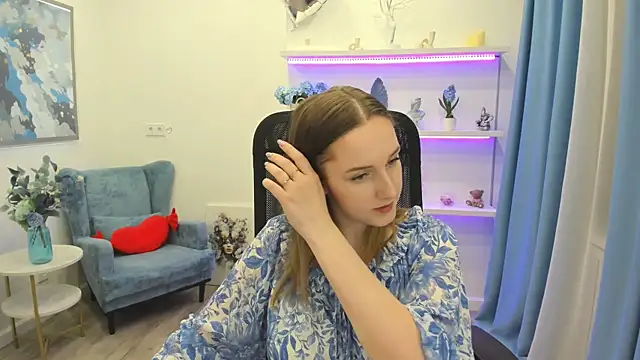 CaseyTerini's Live XXX Chat