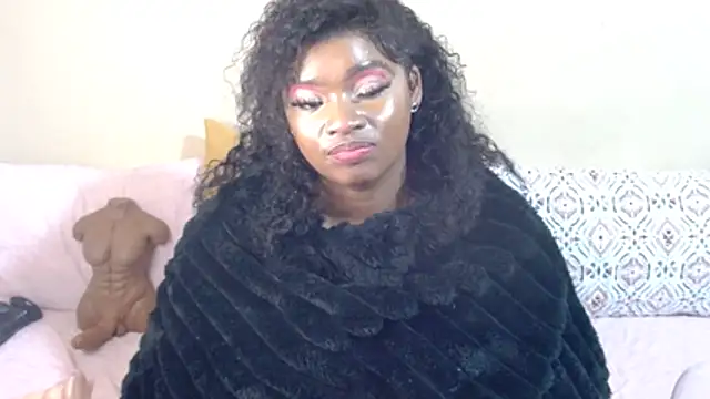 BootyShakerxxx Show in webcam