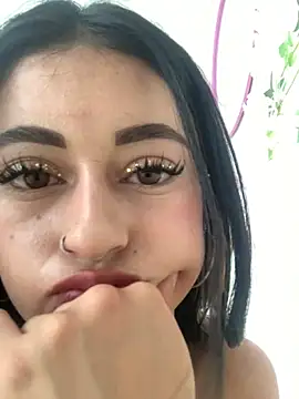 sol_evanss_'s Live XXX Chat