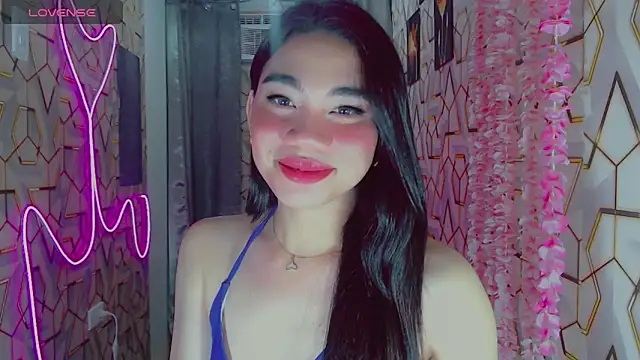 DreamGirlMia 网络视讯表演