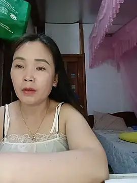 Fieng-cum Chat XXX in diretta