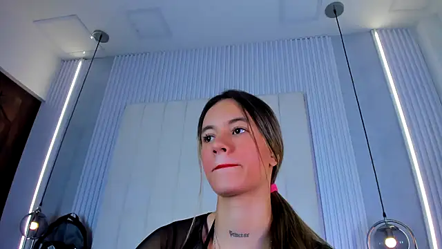 XXX chat uživo modela JuliaColemann
