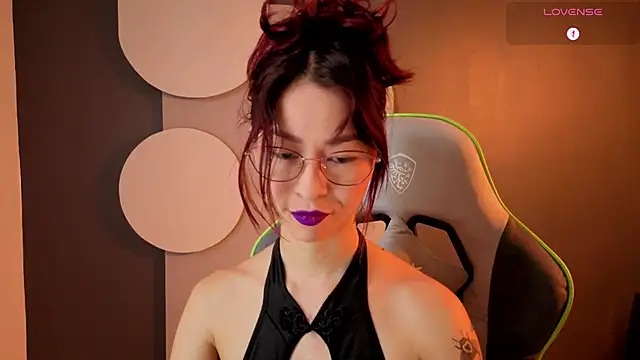 rosse_98_ Adlı Modelin Canlı XXX Sohbeti