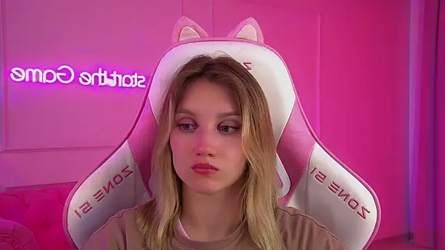 Živý XXX chat StacyEvances