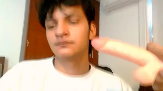SahirCharm live XXX chat
