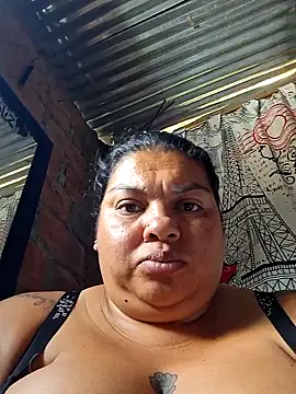 XXX chat uživo modela Juli_Powl