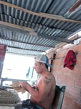 hoteder 现场XXX聊天