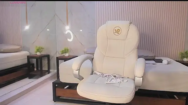 Chat +18 de luna_taylorss ao vivo