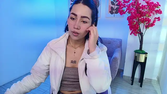 Rainy_doll live XXX chat