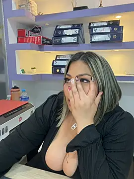 isabella_horney_'s Live XXX Chat