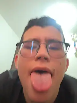 Kurtxxx22's Live XXX Chat