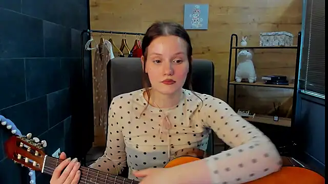 AnneePoole's Webcam Show