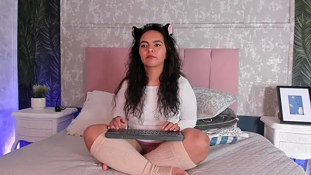 Strawberryy_girl live XXX chat