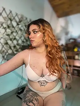 NikkiNix Live XXX Chat