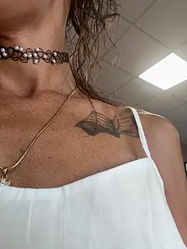 Czat XXX na żywo – Lalla_Amani
