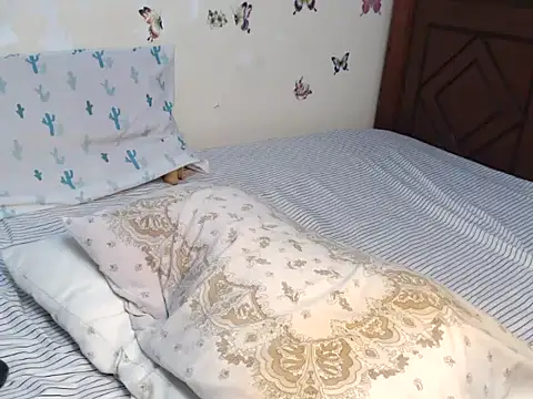 pinkeie_'s Live XXX Chat