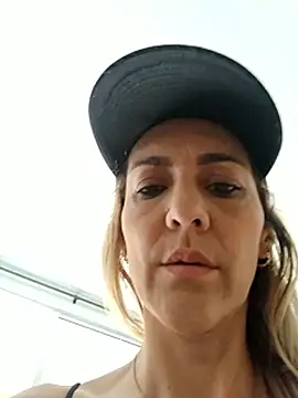 Monita_Med's Webcam Show