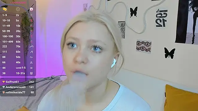 MidnightPoise's Live XXX Chat