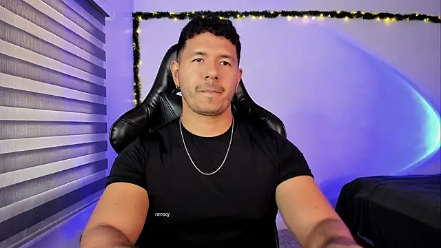 ransoj's Live XXX Chat