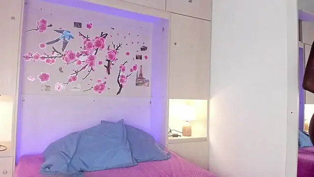 TaylorBloom Adlı Modelin Canlı XXX Sohbeti