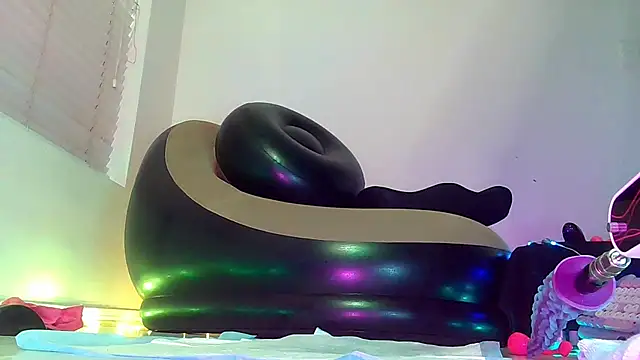 Dirty_Secrettt Chat XXX in diretta