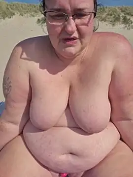 XxGipsyxXn Live XXX chat