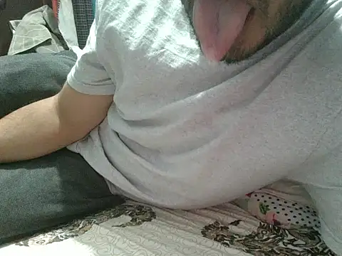 Precumboner Live XXX Chat