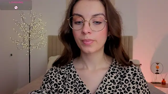 Pokazy przed kamerką – Real_cutie1