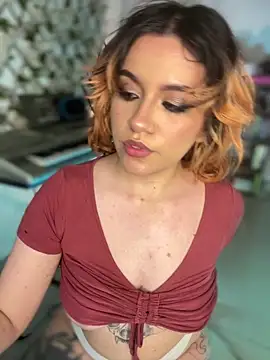XXX chat uživo modela NikkiNix