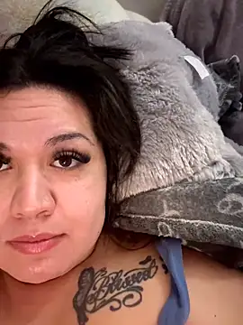 Chat XXX en directo de DimpleBaby