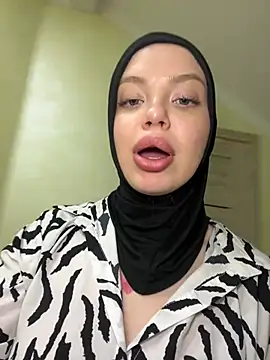 XXX chat uživo modela RedheadQueen_