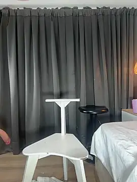 Angel_Perv élő XXX-chatje