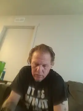 yourMasterisBored's Webcam Show