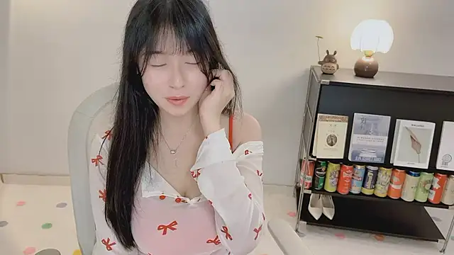 XXX chat uživo modela Onechestnut