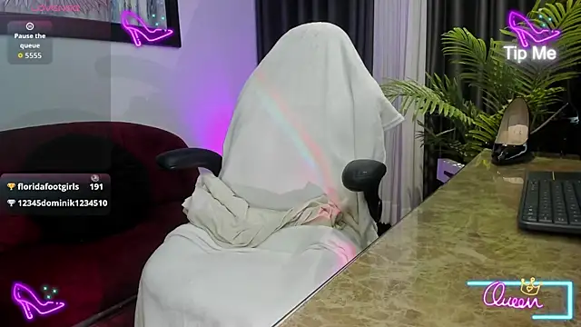 Онлайн чат XXX VictoriaPaker