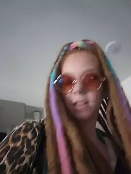LucidLucy Chat XXX in diretta