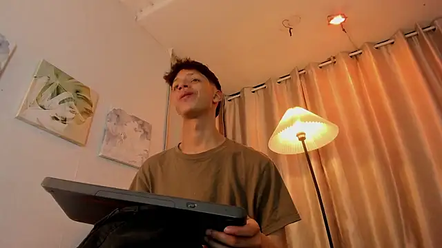 Ethan_qop Webcam show