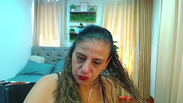 sasi_luna's Live XXX Chat