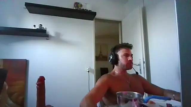 alpha-hunk Adlı Modelin Canlı XXX Sohbeti