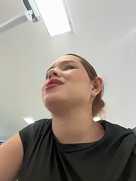 miacarrot Pertunjukan Webcam